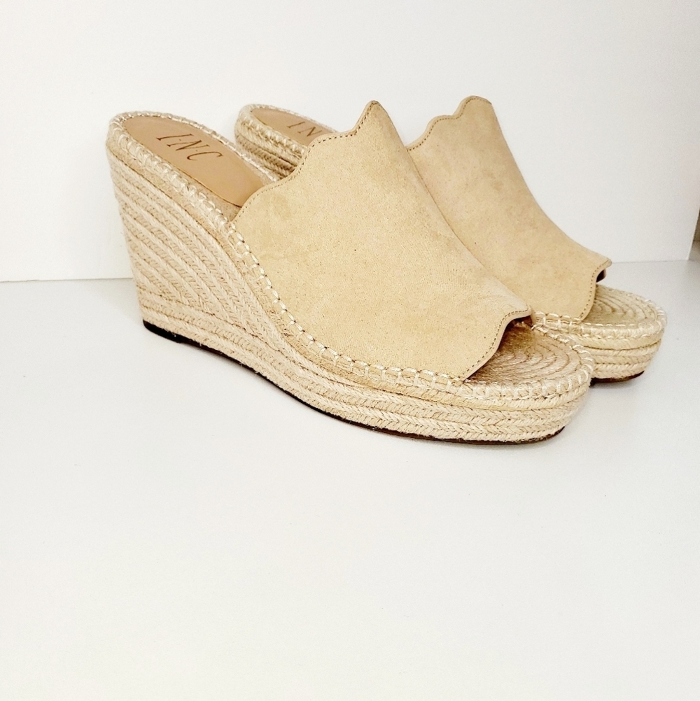 INC International Concepts Beige Slip-on Platform Wedges Sandals Shoes Size 10 - Picture 2 of 7
